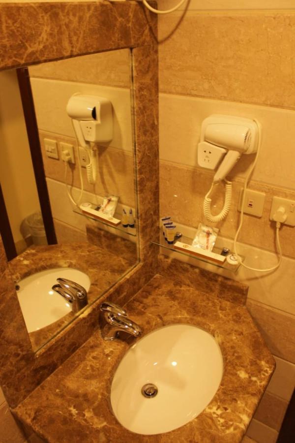 الفخامة الماسية للوحدات السكنية المفروشة Sidi Hamzah Exterior foto